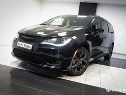 Czarny Używany 2019 Chrysler Pacifica Limited Sedan/Limuzyna | 125 900 zł