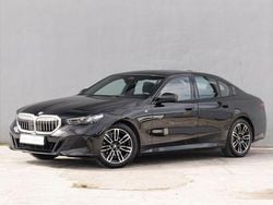 Czarny szafir metalizowany Używany 2024 BMW 520 Shadowline Sedan/Limuzyna | 209 900 zł (Dość drogi)