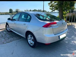 Srebrny Używany 2007 Renault Laguna III Sedan/Limuzyna | 9900 zł (Uczciwa cena)