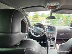 Czarny Używany 2011 Citroën DS4 So Chic Hatchback | 23 900 zł (Uczciwa cena)