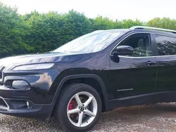 Używany 2014 Jeep Cherokee SUV | 62 000 zł (Dość drogi)