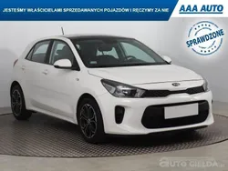 Biały Używany 2017 Kia Rio | 39 499 zł (Uczciwa cena)