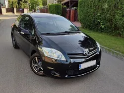 Czarny Używany 2010 Toyota Auris Hatchback | 23 500 zł
