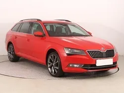Czerwony Używany 2016 Skoda Superb Kombi | 48 999 zł (Super Cena)