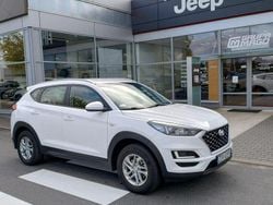 Biały Używany 2019 Hyundai Tucson SUV | 71 900 zł (Super Cena)