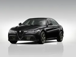 Lakier metalizowany czarny volcano black Nowe 2025 Alfa Romeo Giulia Sedan/Limuzyna | 225 420 zł