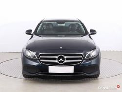 Niebieski Używany 2016 Mercedes E220 Sedan/Limuzyna | 85 999 zł (Uczciwa cena)
