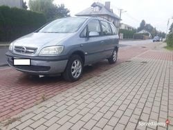 Szary Używany 2004 Opel Zafira Minivan | 5900 zł (Dość drogi)