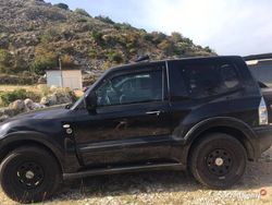 Czarny Używany 2005 Mitsubishi Pajero SUV | 35 900 zł (Uczciwa cena)