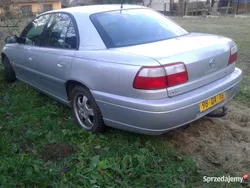 Srebrny Używany 2001 Opel Omega Sedan/Limuzyna | 6500 zł
