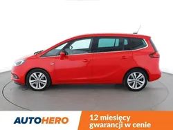 Czerwony (metalik) Używany 2017 Opel Zafira Minivan | 48 800 zł (Uczciwa cena)