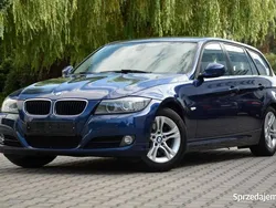Niebieski Używany 2012 BMW 320 Kombi | 24 900 zł (Drogi)