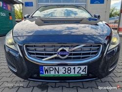 Czarny Używany 2013 Volvo S60 Sedan/Limuzyna | 36 900 zł (Uczciwa cena)