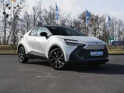 Biały Używany 2024 Toyota C-HR SUV | 129 999 zł (Uczciwa cena)