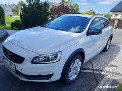 Biały Używany 2017 Volvo 245 Kombi | 77 800 zł