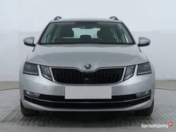 Srebrny Używany 2020 Skoda Octavia Kombi | 55 999 zł (Dobra cena)