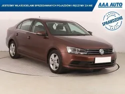 Brązowy Używany 2016 VW Jetta | 38 999 zł (Uczciwa cena)