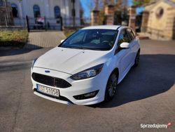 Biały Używany 2016 Ford Focus ST-Line Hatchback | 34 900 zł (Uczciwa cena)