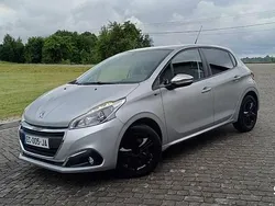Srebrny Używany 2016 Peugeot 208 Hatchback | 25 900 zł (Dobra cena)