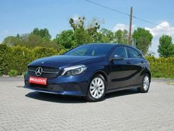 Niebieski ciemny (metalik) Używany 2017 Mercedes A180 Hatchback | 54 900 zł (Super Cena)