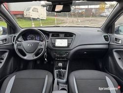 Szary Używany 2018 Hyundai i20 Hatchback | 34 950 zł (Uczciwa cena)