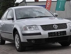Inny kolor Używany 2002 VW Passat Sedan/Limuzyna | 9999 zł