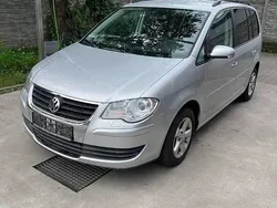 Srebrny Używany 2009 VW Touran Minivan | 19 300 zł (Uczciwa cena)