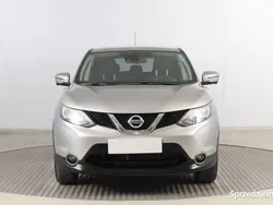 Srebrny Używany 2016 Nissan Qashqai SUV | 38 499 zł (Super Cena)