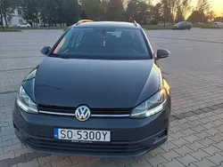 Szary Używany 2020 VW Golf VII Kombi | 34 900 zł (Uczciwa cena)