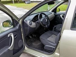 Inny kolor Używany 2008 Dacia Sandero Hatchback | 4500 zł (Dobra cena)