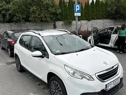 Biały Używany 2013 Peugeot 2008 SUV | 28 900 zł