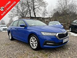 Niebieski (metalik) Używany 2022 Skoda Octavia Kombi | 46 890 zł