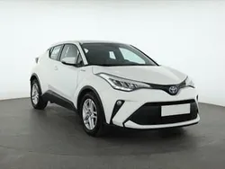 Biały Używany 2019 Toyota C-HR SUV | 78 999 zł (Uczciwa cena)