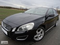 Czarny Używany 2011 Volvo V60 Kombi | 34 900 zł (Dość drogi)