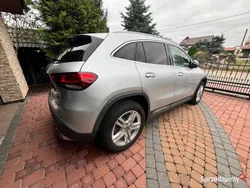Srebrny Używany 2021 Mercedes GLA250 SUV | 133 000 zł
