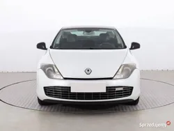 Biały Używany 2010 Renault Laguna Coupé Coupe | 19 999 zł