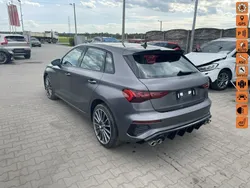 Biały (metalik, perła) Używany 2022 Audi A3 Hatchback | 64 900 zł