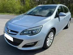 Srebrny Używany 2016 Opel Astra Kombi | 32 500 zł (Dobra cena)