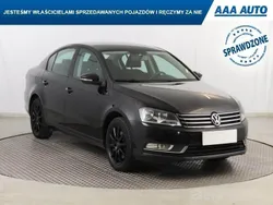 Czarny Używany 2011 VW Passat | 27 999 zł (Uczciwa cena)