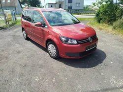 Czerwony Używany 2015 VW Touran Minivan | 41 900 zł (Dobra cena)