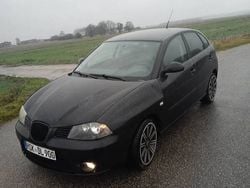 Czarny Używany 2006 Seat Ibiza Sedan/Limuzyna | 8300 zł (Dość drogi)