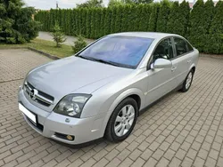 Srebrny Używany 2004 Opel Vectra Hatchback | 10 700 zł (Dość drogi)