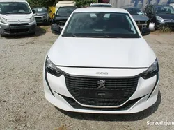 Biały Używany 2022 Peugeot 208 Hatchback | 27 900 zł