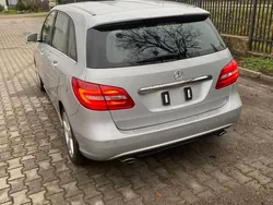 Szary Używany 2012 Mercedes B180 Minivan | 29 900 zł (Uczciwa cena)