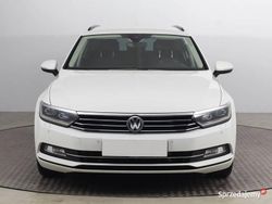 Biały Używany 2017 VW Passat Kombi | 66 999 zł (Uczciwa cena)