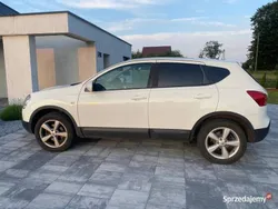 Biały Używany 2009 Nissan Qashqai SUV | 22 300 zł (Uczciwa cena)