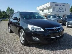 Czarny Używany 2012 Opel Astra Kombi | 19 900 zł (Dobra cena)