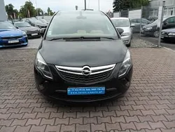 Czarny Używany 2012 Opel Zafira Minivan | 31 600 zł (Dość drogi)