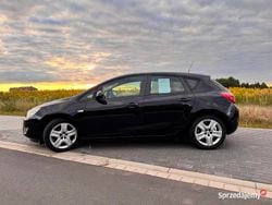Czarny Używany 2011 Opel Astra Hatchback | 12 800 zł (Dobra cena)