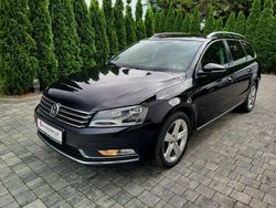 Czarny (metalik, perła) Używany 2011 VW Passat Highline Kombi | 33 500 zł (Dość drogi)